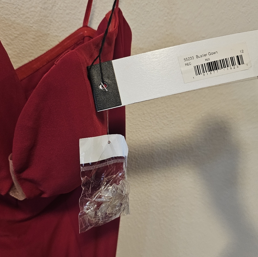 Size 12 NWT Red Mac Duggal Bustier Evening Gown - Picture 3 of 8